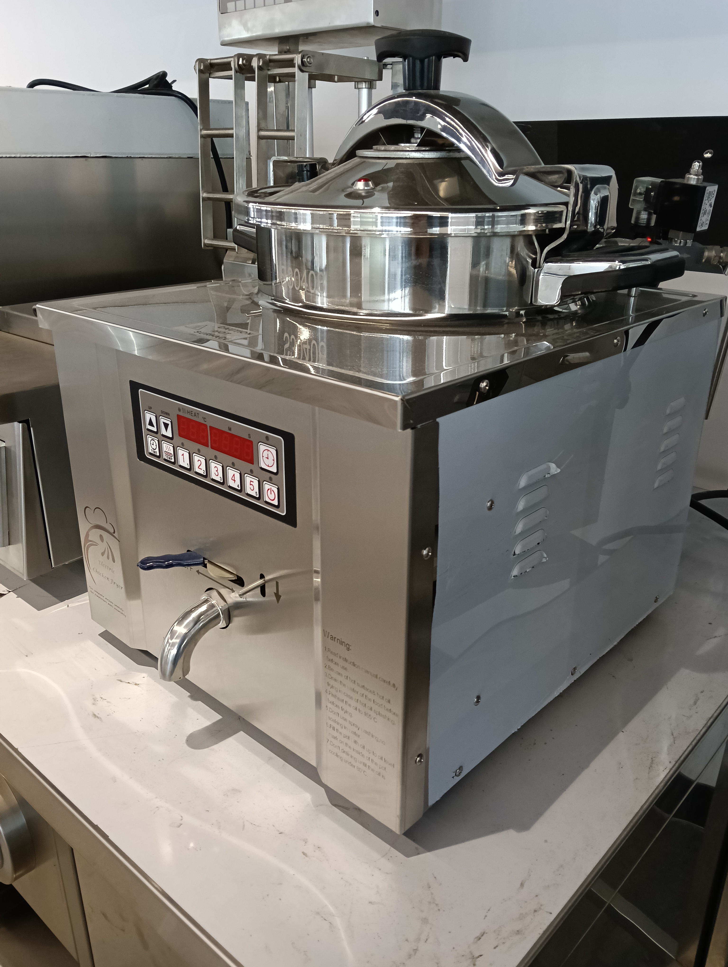 Pressure fryer2